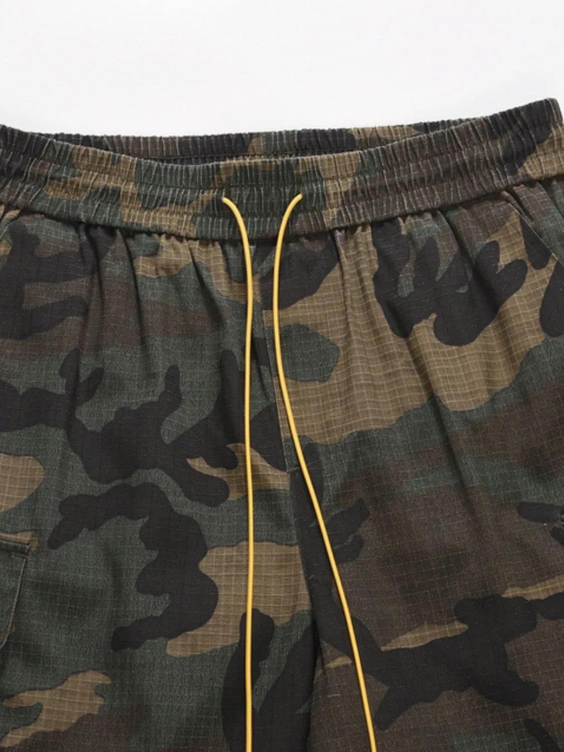 Drawstring Camouflage Cargo Pocket Shorts